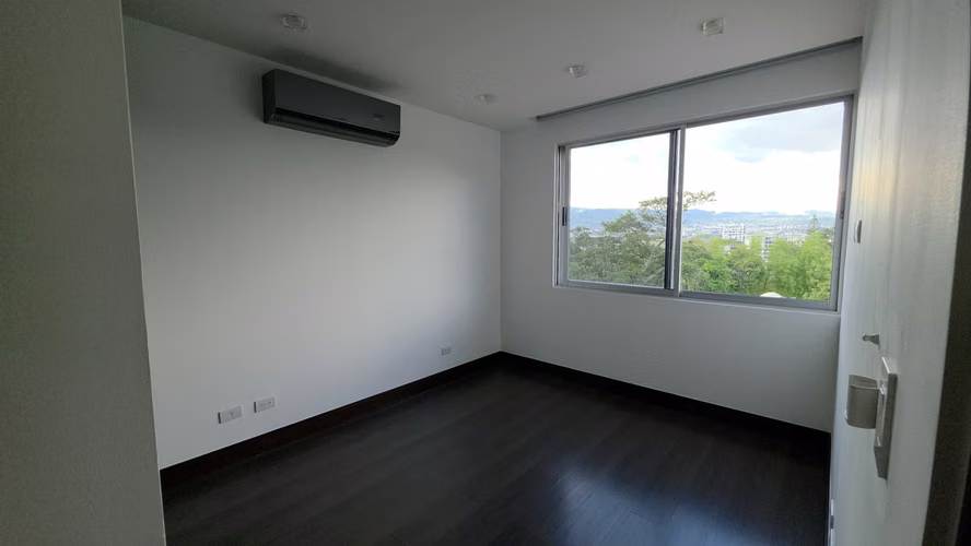 Townhouse de Lujo en Alquiler | Jaboncillos, Escazú - Imagen 10