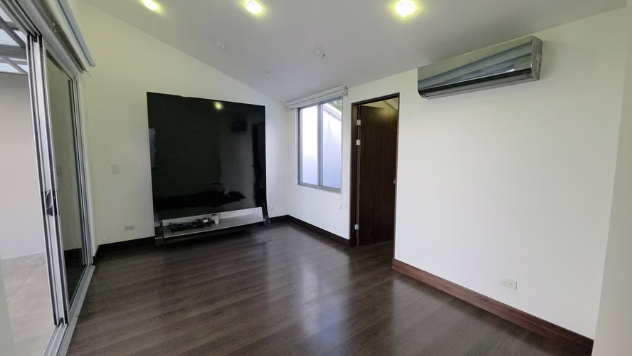 Townhouse de Lujo en Alquiler | Jaboncillos, Escazú - Imagen 3