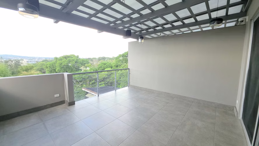 Townhouse de Lujo en Alquiler | Jaboncillos, Escazú - Imagen 2
