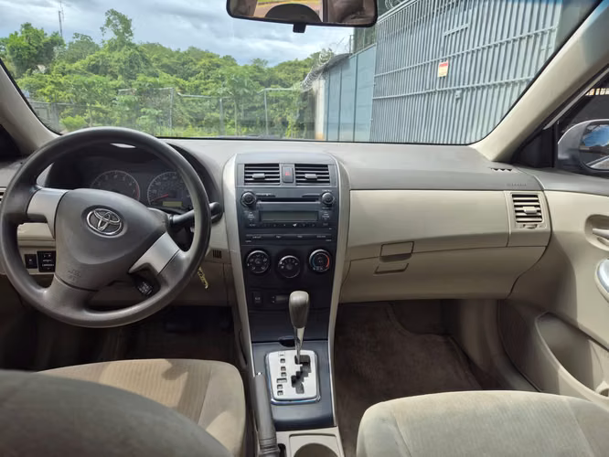 Se vende Toyota Corolla LE 2010 - Imagen 7