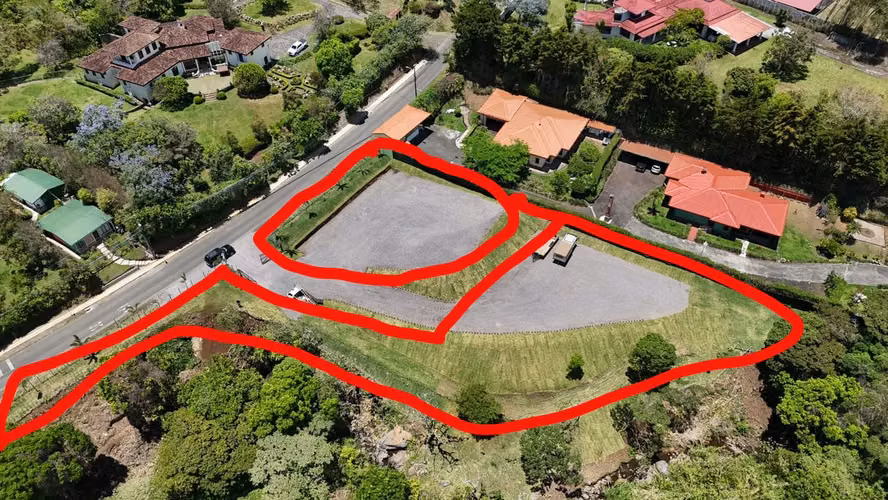 Venta de lote independiente. San Isidro de Heredia