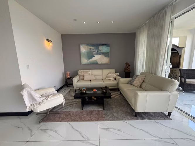 Casa en alquiler en Guachipelín de Escazú - sin muebles - Imagen 11