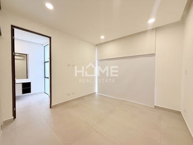 Alquiler de Casa Amplia con Jardin en Santa Ana