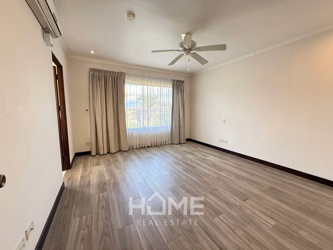 Alquiler de Casa Grande con Jardin en Santa Ana - Imagen 9