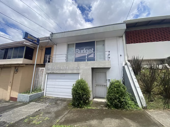 Se alquila local comercial /oficina en Curridabat (AD)