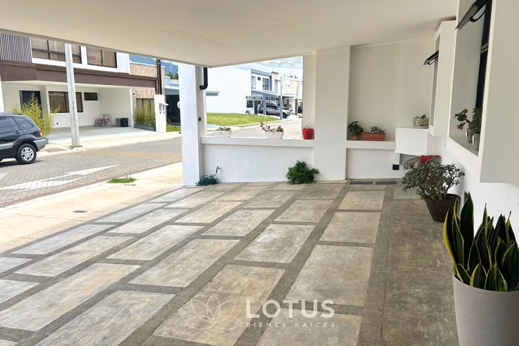 Casa en Venta en Condominio Distrito San Juan, Tres Ríos — 4 hab., Cód. AJ054 - Imagen 2