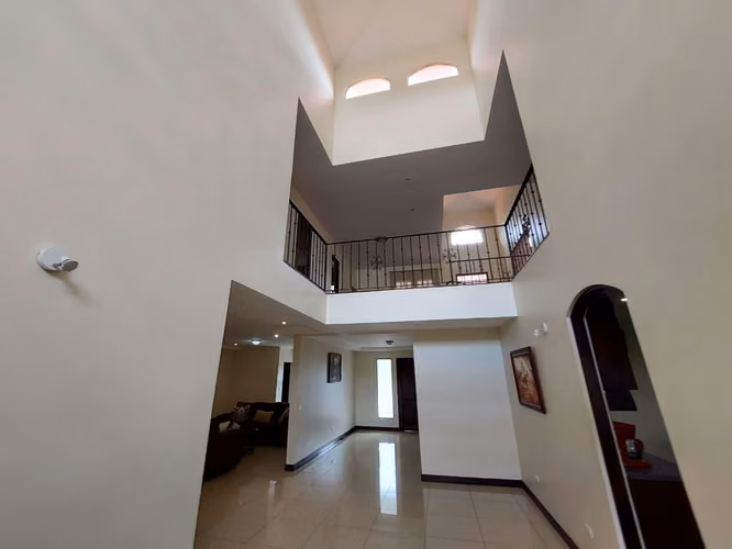 H.A.26-693 Se vende gran casa en San Miguel, Santo Domingo, Heredia