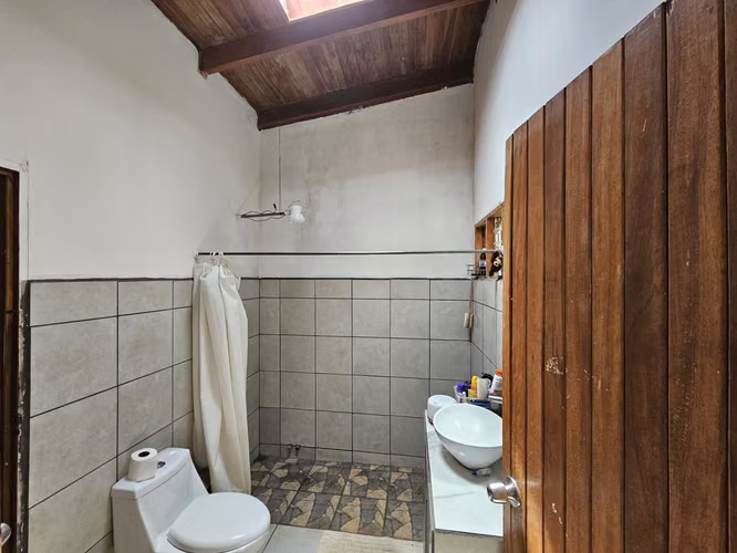 Propiedad con amplio terreno y Casa en San Isidro de San Ramón, Alajuela - Imagen 12