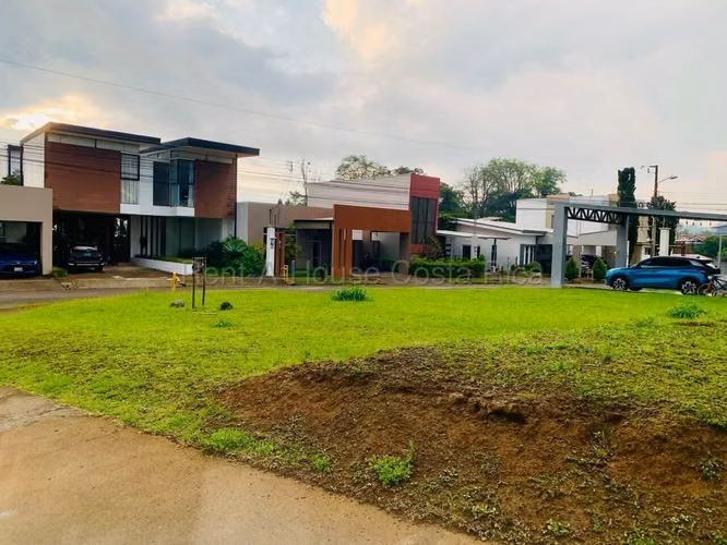 Venta de lote de 245 m2 en condominio en Concepción Tres Rios - Imagen 7