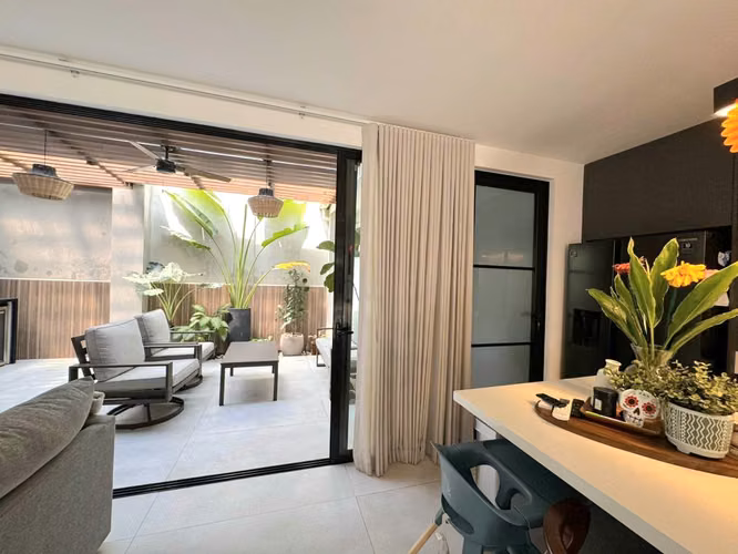 Casa en Venta en Guachipelín, Escazú con 3 Habitaciones y Amenidades - Imagen 5