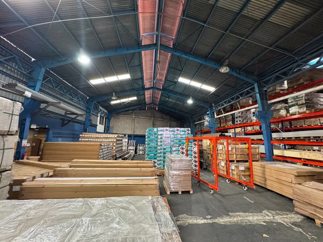 Alquiler Bodega Industrial en La Uruca | 1,913 m².