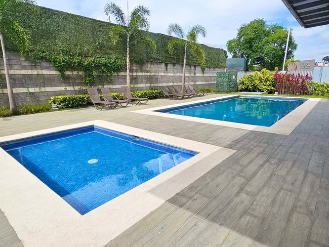 Venta de casa 2 niveles en Cond. Korú,