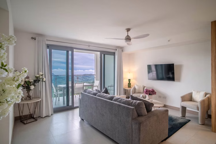 Venta de apartamento En Caletas Con Vista A Jacó
