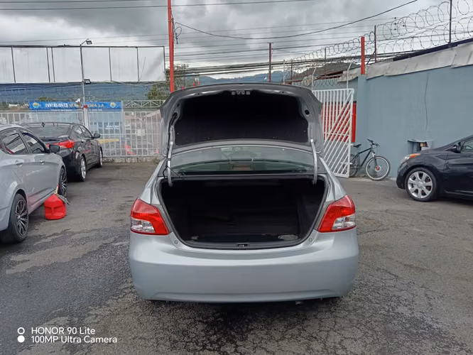 Toyota yaris - Imagen 10