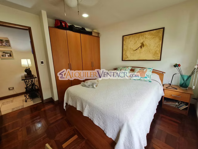 CASA DE UN NIVEL CON USO DE SUELO MIXTO EN SAN RAFAEL ESCAZU / SOBRE CALLE PRINCIPAL - Imagen 14