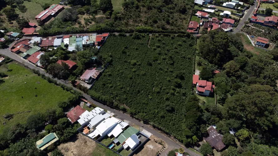 Venta de lotes residenciales en San Rafael de Heredia, alta plusvalía y excelente ubicación. - Imagen 11