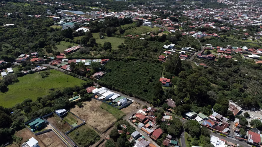 Venta de lotes residenciales en San Rafael de Heredia, alta plusvalía y excelente ubicación. - Imagen 10