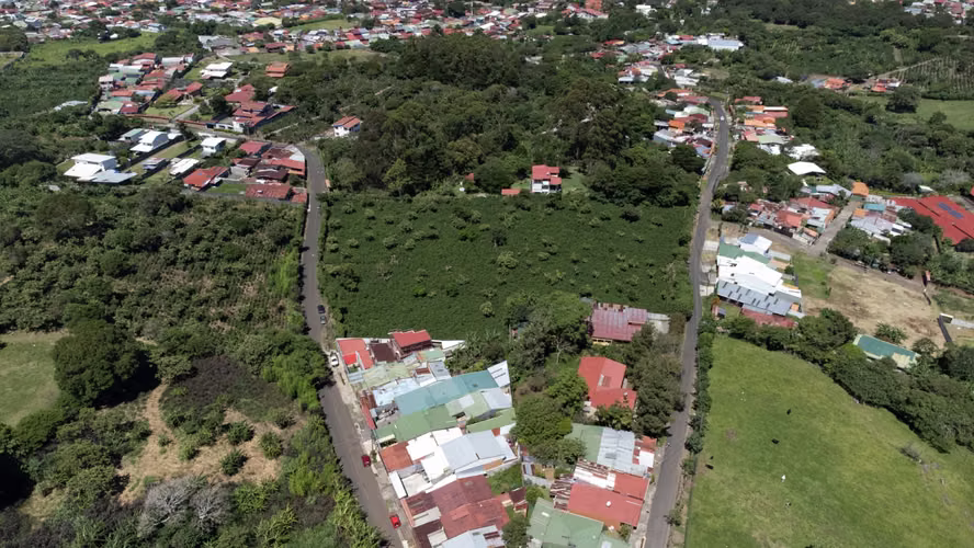 Venta de lotes residenciales en San Rafael de Heredia, alta plusvalía y excelente ubicación. - Imagen 5