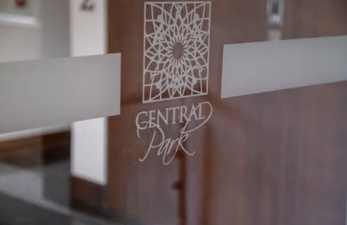 ALQUILO  Apartamento de Lujo en Central Park, Escazú - Imagen 2