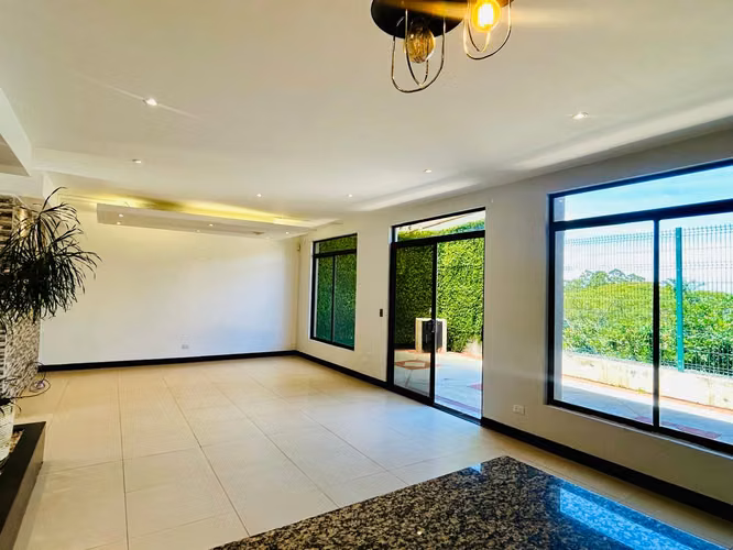Venta de casa en Condominio Atocha, Ulloa, Heredia, Remate - Imagen 5