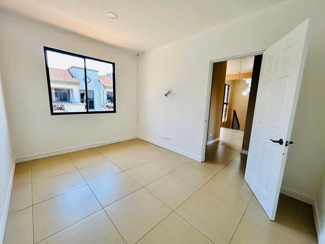 Venta de casa en Condominio Atocha, Ulloa, Heredia, Remate - Imagen 14