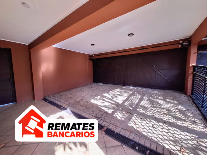 Venta de casa, Bosques de Doña Rosa con piscina propia, Belén, Heredia