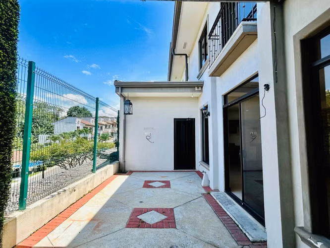 Venta de casa en Condominio Atocha, Ulloa, Heredia, Remate - Imagen 20