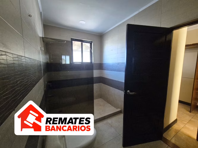 Venta de casa, Bosques de Doña Rosa con piscina propia, Belén, Heredia