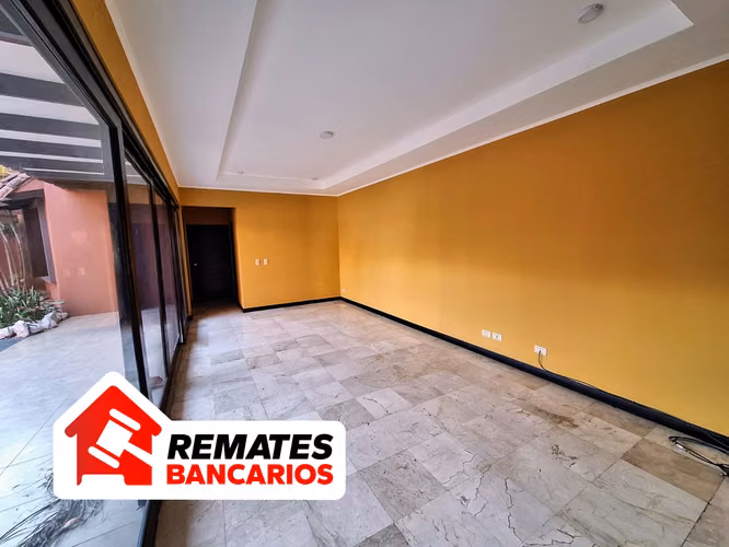 Venta de casa, Bosques de Doña Rosa con piscina propia, Belén, Heredia