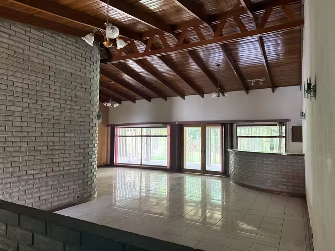 Venta de casa Independiente en Guachipelín | 1,103 m² de Terreno | Cerca de Distrito 4