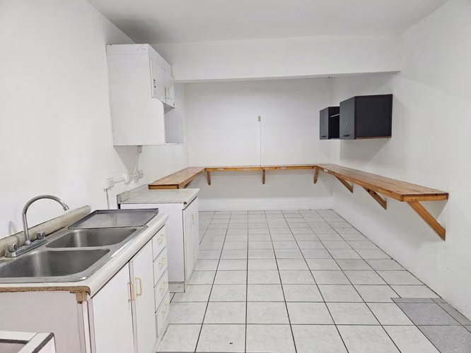 Alquiler oficinas en Barrio Dent / Excelentes instalaciones