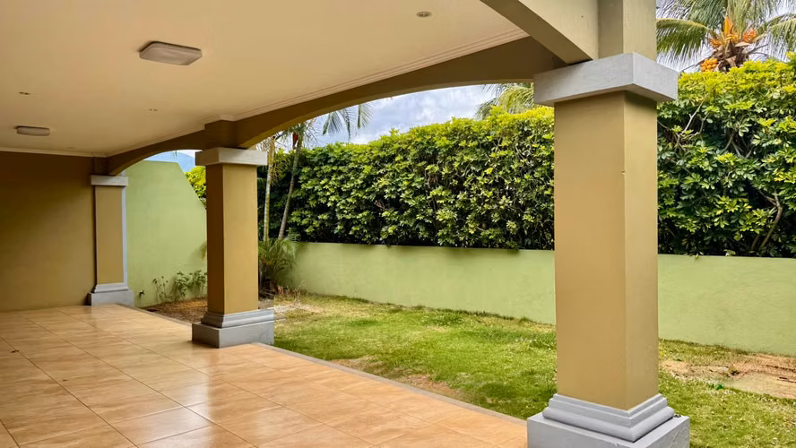 Almeria, linda-amplia 270 m2, L. Blanca, 3 hab, A/C, 2.5 baños, terraza, patio, sala TV, amenidad. - Imagen 6