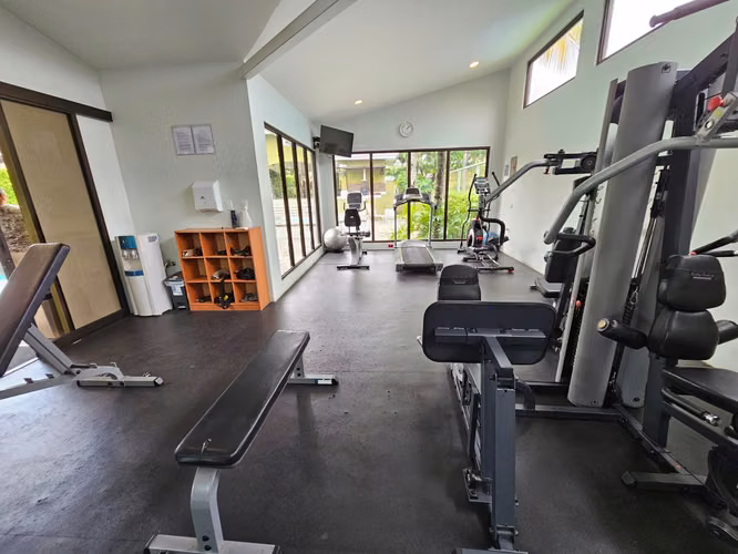 Almeria, linda-amplia 270 m2, L. Blanca, 3 hab, A/C, 2.5 baños, terraza, patio, sala TV, amenidad. - Imagen 18