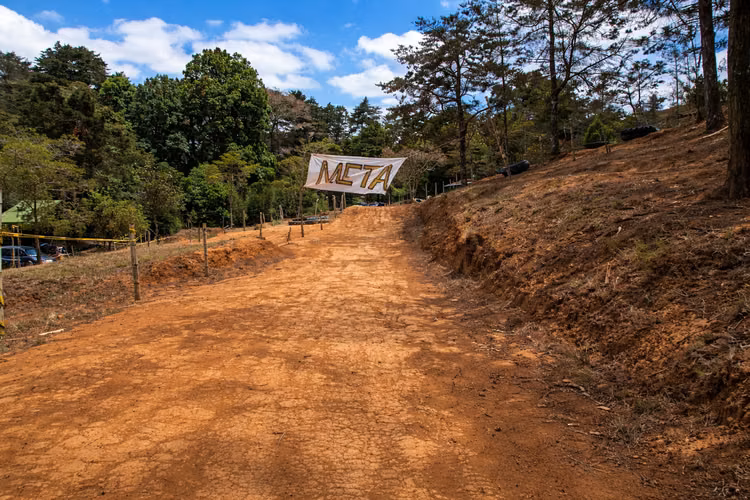 Activo Turístico–Comercial en la Zona de Los Santos con Alto Potencial de Desarrollo