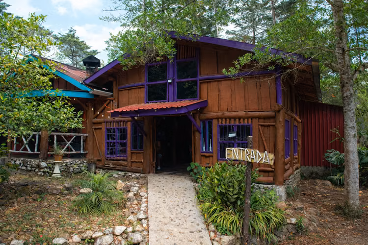 Activo Turístico–Comercial en la Zona de Los Santos con Alto Potencial de Desarrollo