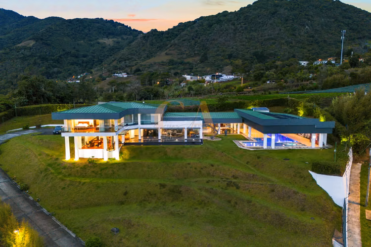 Se Vende Mansión Ultra Moderna de 1.100m2, San Antonio de Escazú, Costa Rica - Imagen 6