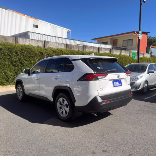 TOYOTA RAV4 4X4 LE