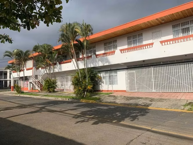 Apartamento Amueblado de 2 Habitaciones en Zapote - Imagen 8