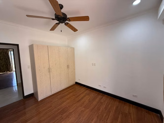 Alto de las Palomas, Vista al Valle, lindo-muy amplio, 2 hab, 2.5 baños, sala TV, vista espectacul. - Imagen 14