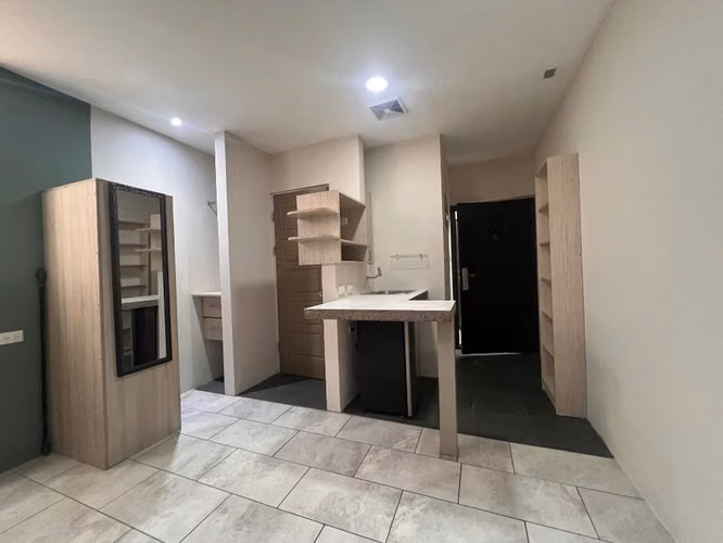 Alquiler de apartamento tipo estudio ,parqueo , gym , terraza en San Pedro , Vargas Araya - Imagen 4