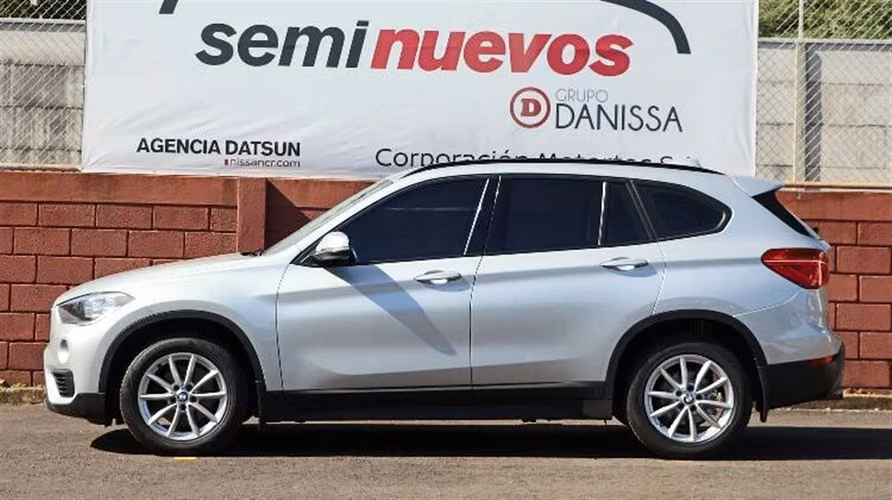 BMW X1 2019 AUTOMÁTICA GASOLINA GRIS