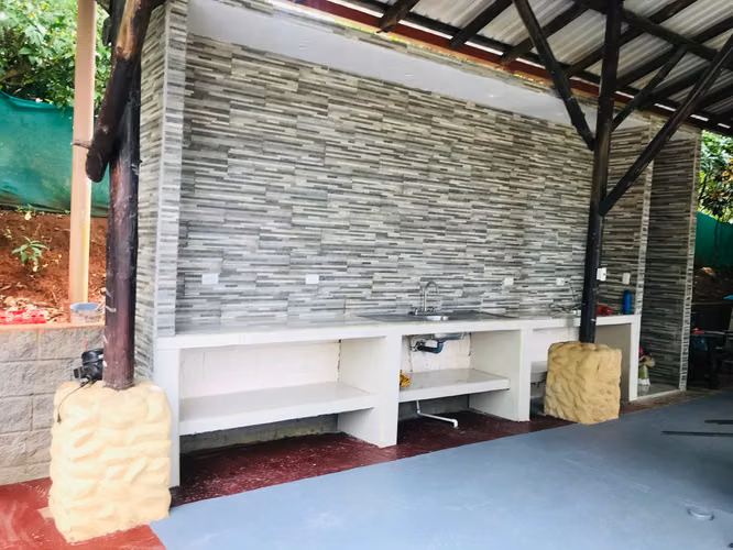 EN VENTA HERMOSA QUINTA EN OROTINA ALAJUELA