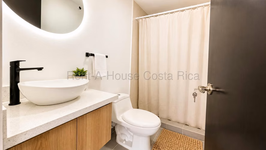 Venta de Apartamento en Condominio, Curridabat | 2 Habitaciones | 2 Parqueos + Bodega