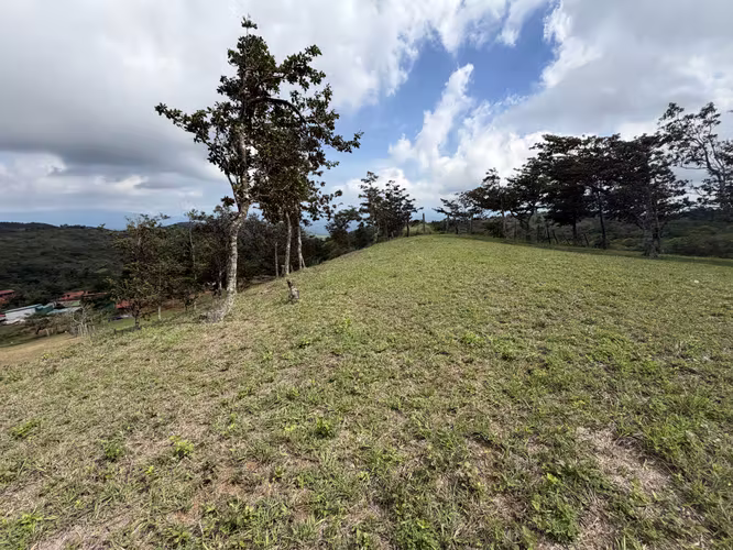 Lote en Venta - Montañas de San Ramon.