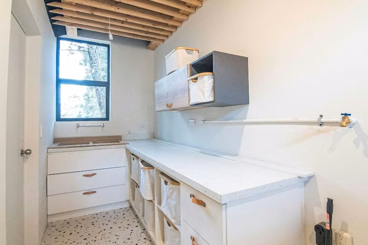 Casa con Net Loft en Jericó Desamparados | 2 Hab | Mascotas | 1 Vehiculo | $1.390 - Imagen 17