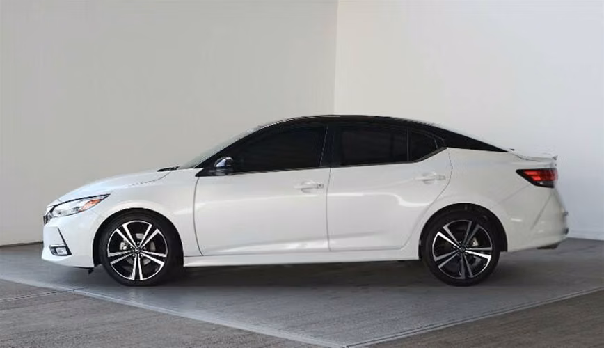 NISSAN SENTRA 2023 AUTOMÁTICA GASOLINA BLANCO