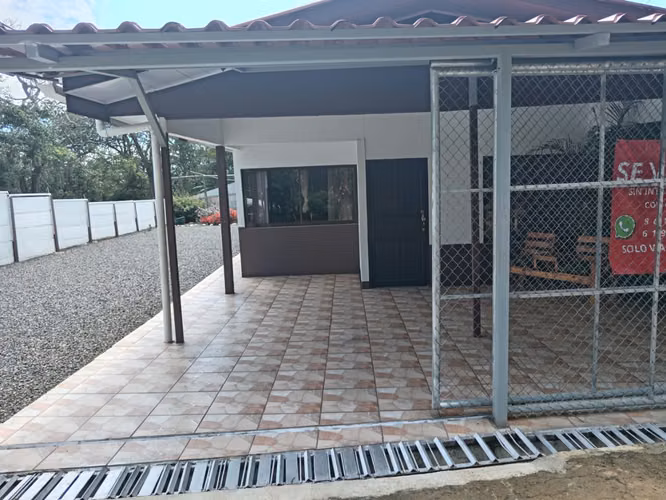 SE VENDE HERMOSA CASA EN SAN RAMÓN, PIEDADES SUR, QUEBRADILLA
