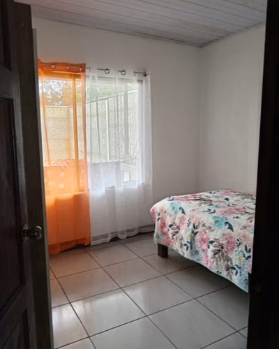 SE VENDE HERMOSA CASA EN SAN RAMÓN, PIEDADES SUR, QUEBRADILLA