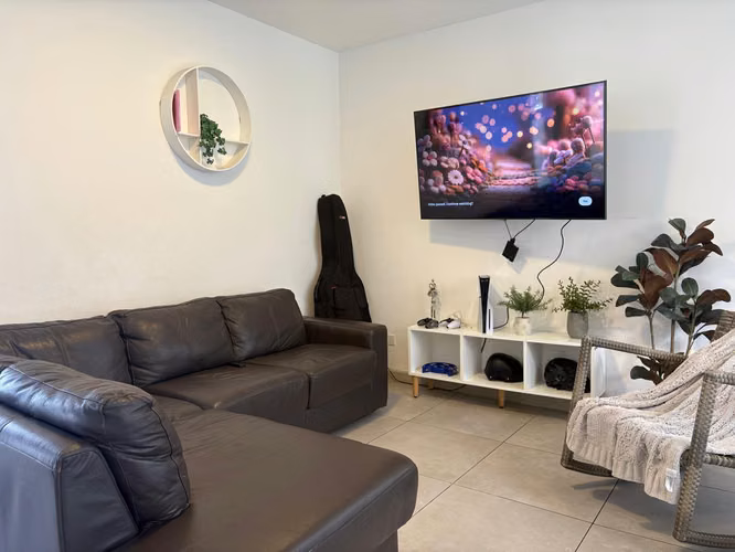 Venta de Moderna Casa en Condominio Nasara, Piedades de Santa Ana, Precio oportunidad: $310.000** - Imagen 5