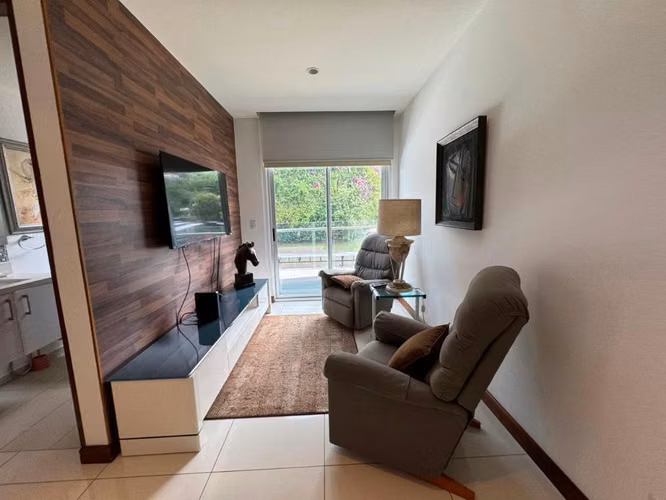 Escazú – Se Alquila Espacioso y Moderno Apartamento Amueblado - Imagen 4
